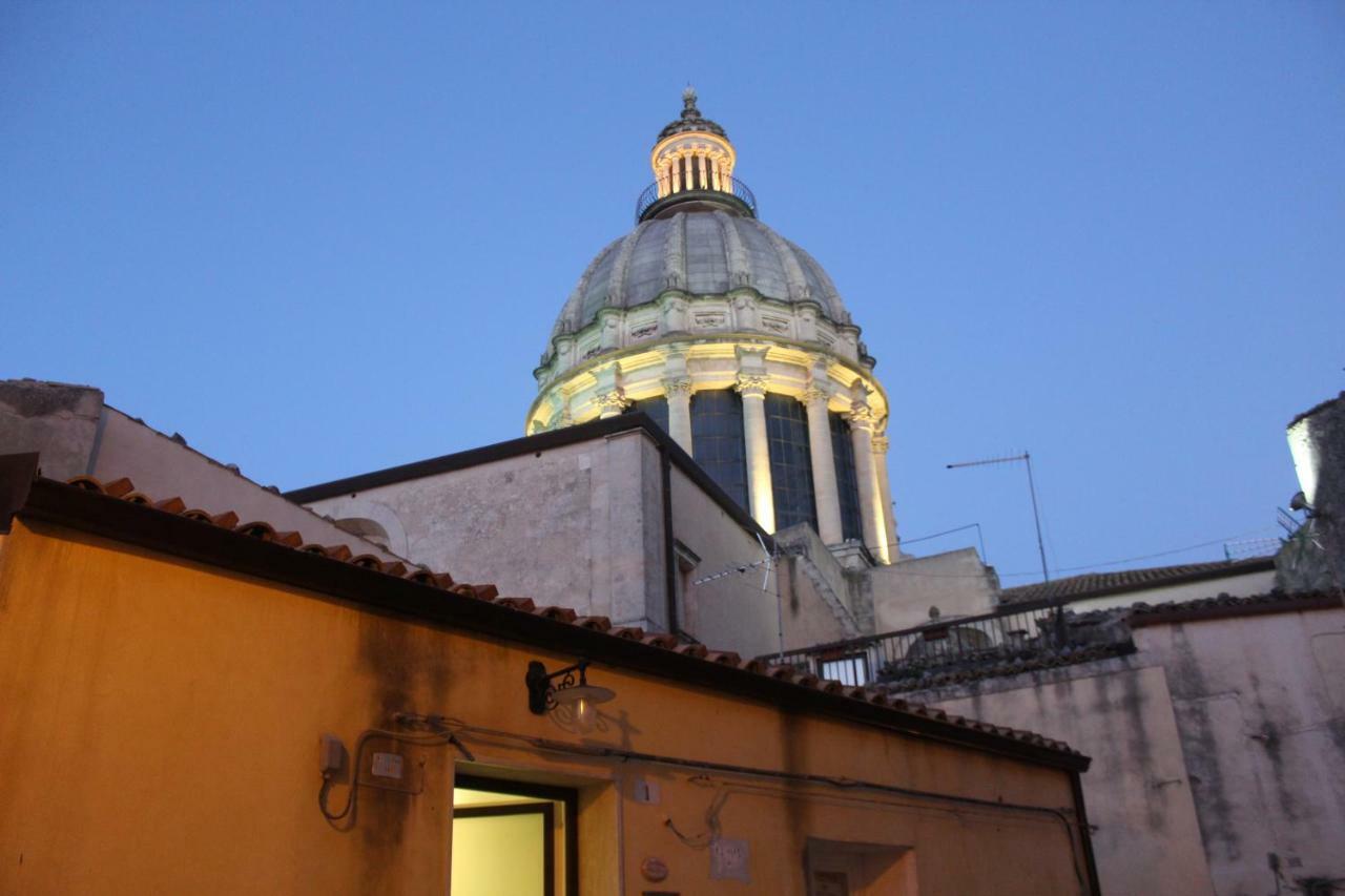 Specula Domus - Ibla Villa Ragusa Ngoại thất bức ảnh